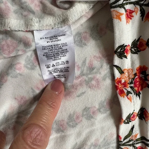 Ann Taylor White and Orange Puff Sleeve Ruched Blouse - Picture 4 of 5